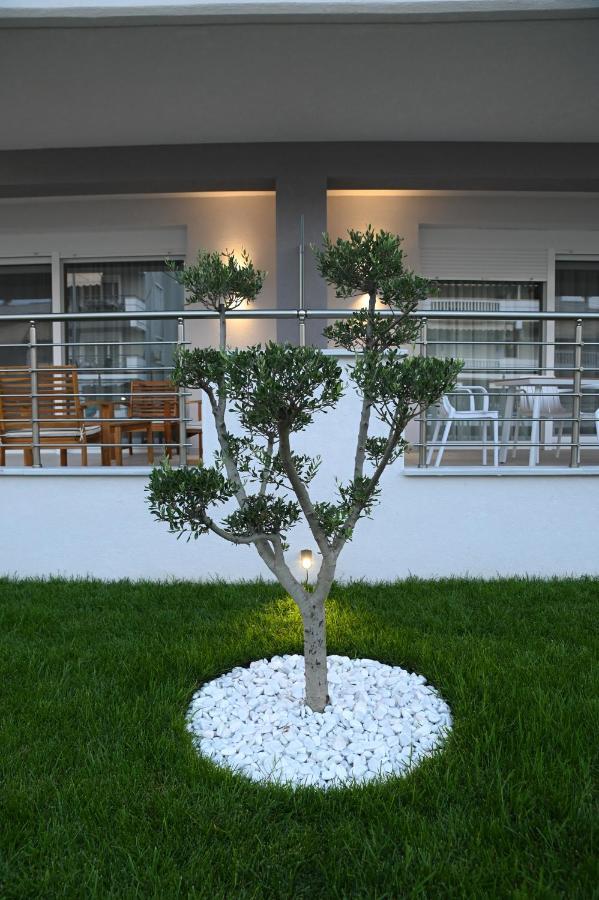 Faidra Apartments Néa Péramos Exterior foto
